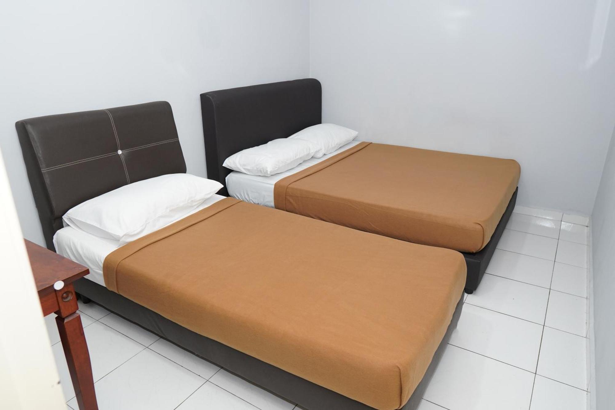 Hotel Sixty Nine Johor Bahru Esterno foto