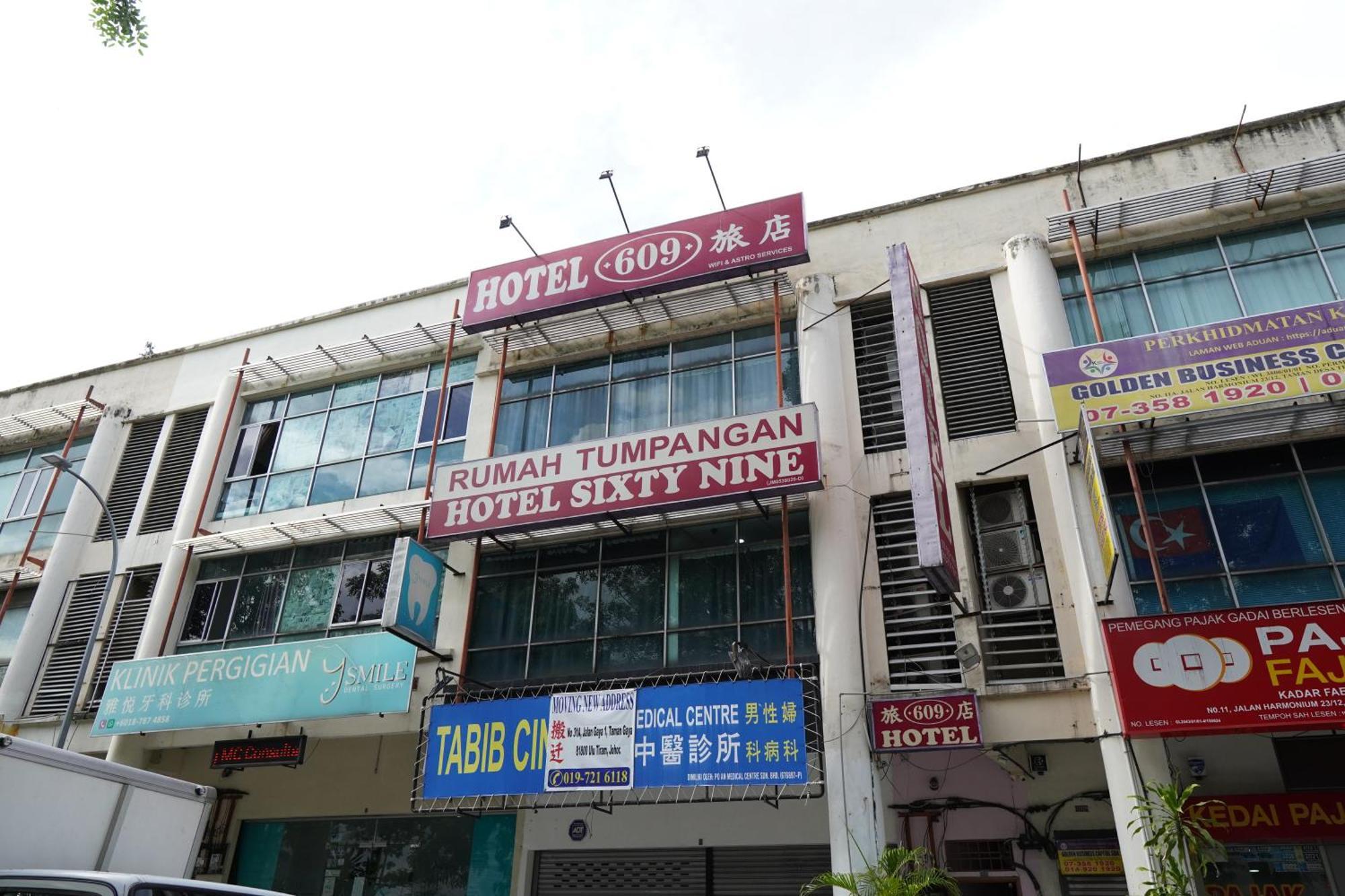 Hotel Sixty Nine Johor Bahru Esterno foto